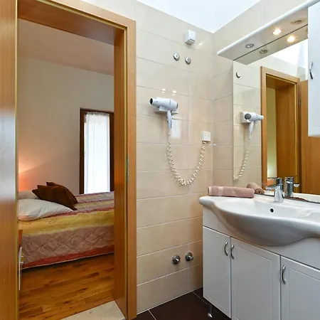1187 Holiday home Kavran