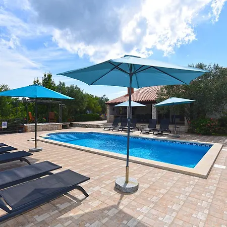 1187 Holiday home *