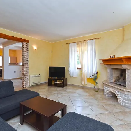 1187 Holiday home Kavran